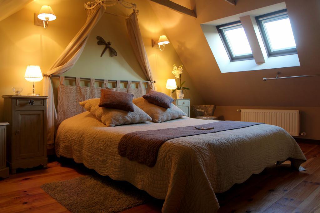 Chambres D'Hotes Du Presbytere La Bastide-l'Eveque Bagian luar foto