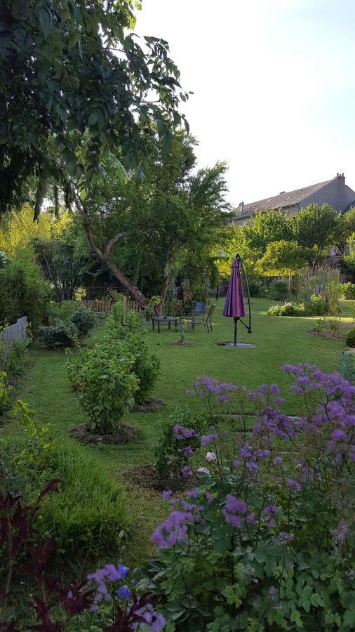 Chambres D'Hotes Du Presbytere La Bastide-l'Eveque Bagian luar foto
